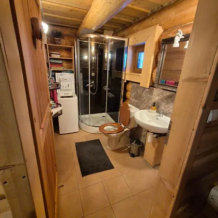 Drevenica Pod Vrbami S Farmou A Zvieratami Chalet