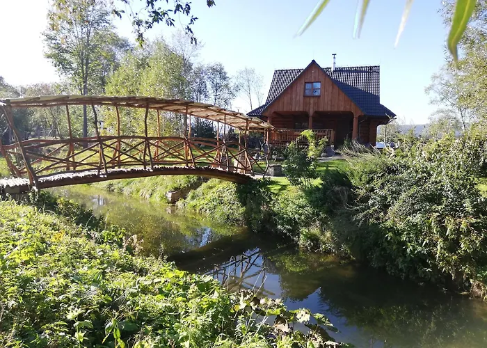 Drevenica Pod Vrbami S Farmou A Zvieratami *